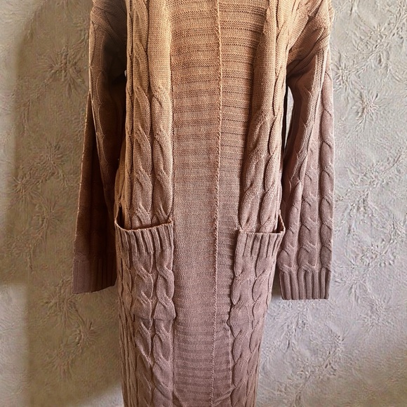 Long Tan Cable Knit Cardigan - Picture 4 of 7